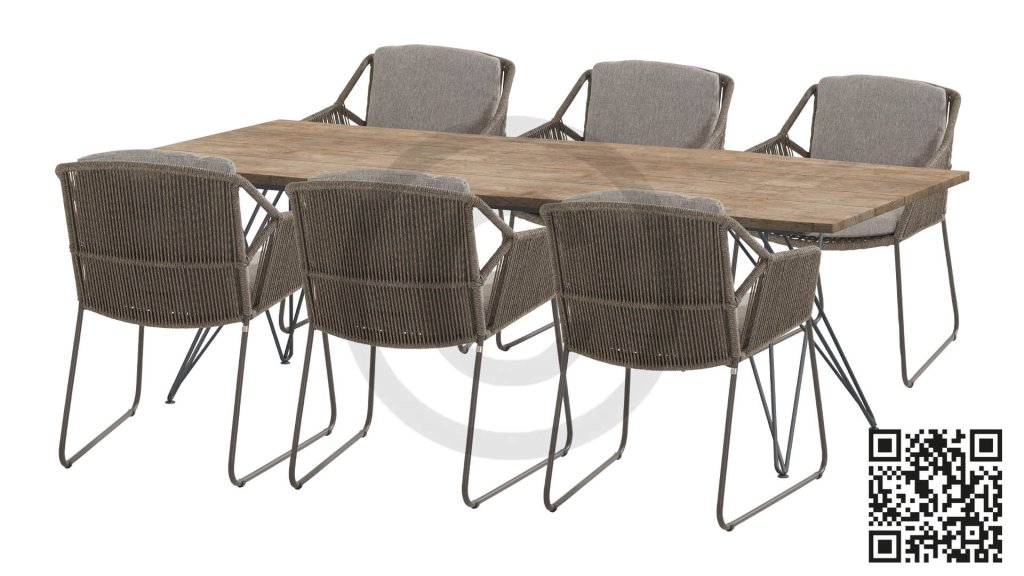 4 seasons outdoor accor dining