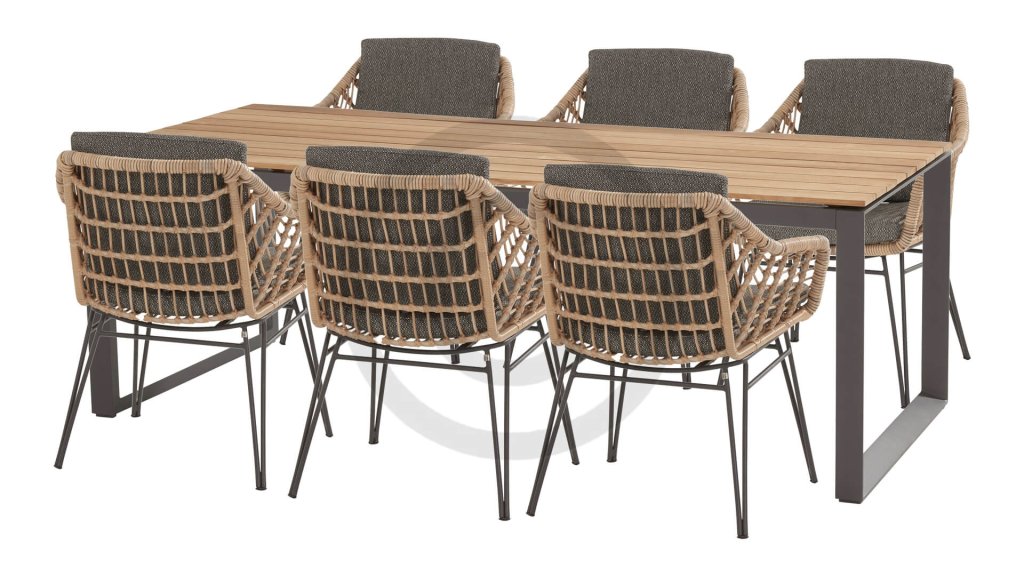 4seasons outdoor cottage dining 